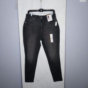 Time & Tru Women’s Curvy Skinny Jeans Size 10 High Rise Black Stretch NWT